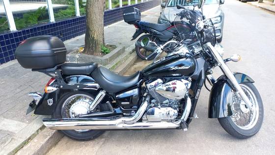 HONDA SHADOW 750 